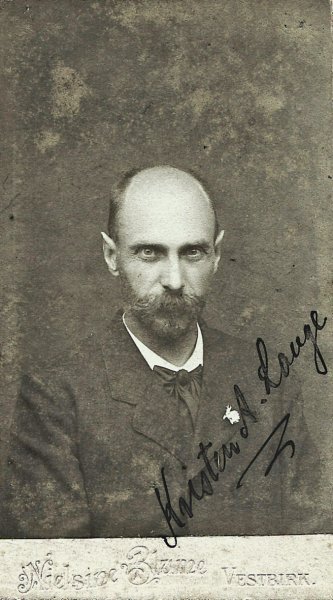 photo4.jpg