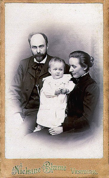 photo1.jpg